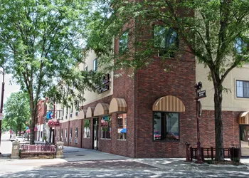 Shenandoah Inn & Suites hotel thumbnail 2