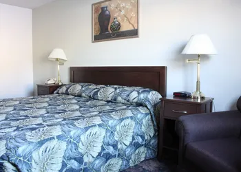 Sunset Inn and Suites hotel thumbnail 8
