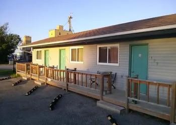 Moosomin Motel hotel thumbnail 5