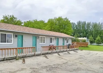 Moosomin Motel hotel thumbnail 8
