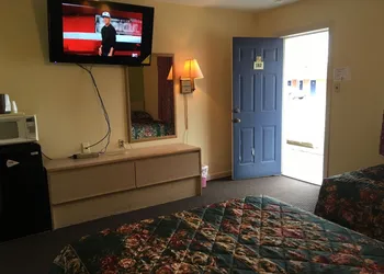 Shaws Komfort Motel hotel thumbnail 5