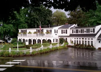 Hartwell House Inn hotel thumbnail 2