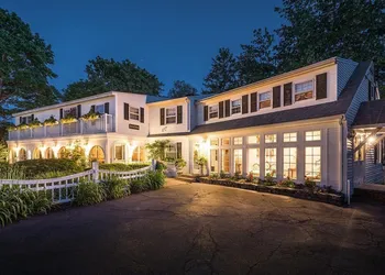 Hartwell House Inn hotel thumbnail 3