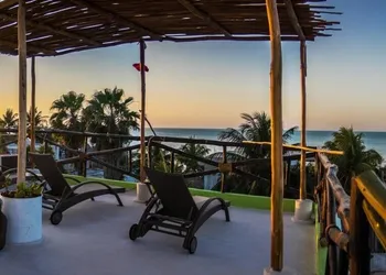 Hotel La Chaya hotel thumbnail 2