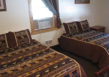 Evergreen Motel hotel thumbnail 5