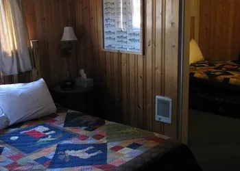 Evergreen Motel hotel thumbnail 8