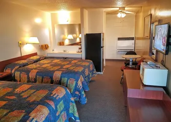 Shamrock Motel hotel thumbnail 7