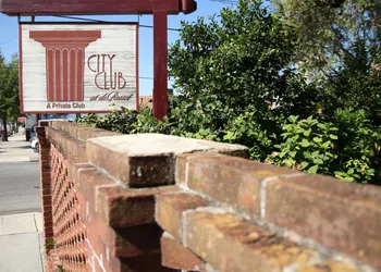 City Club of Wilmington hotel thumbnail 4