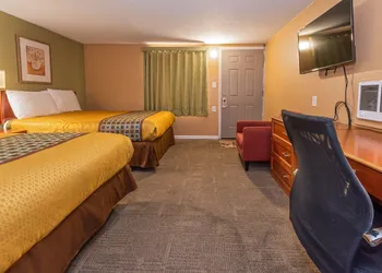 Town Motel hotel thumbnail 2