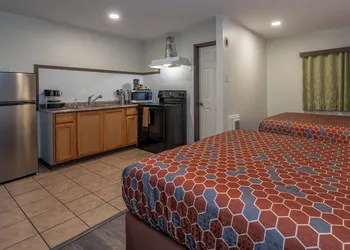Town Motel hotel thumbnail 4