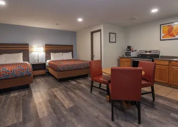Town Motel hotel thumbnail 7