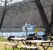 Taneycomo Lakefront Resort hotel detail image 3
