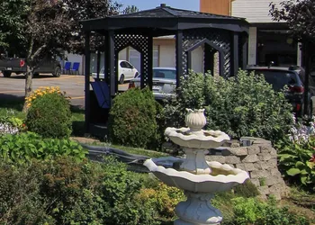 Motel Roberval hotel thumbnail 4