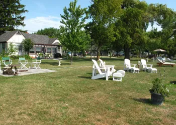 Omstead's On Erie hotel thumbnail 3