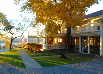Magnolia Place Bed & Breakfast hotel thumbnail 5
