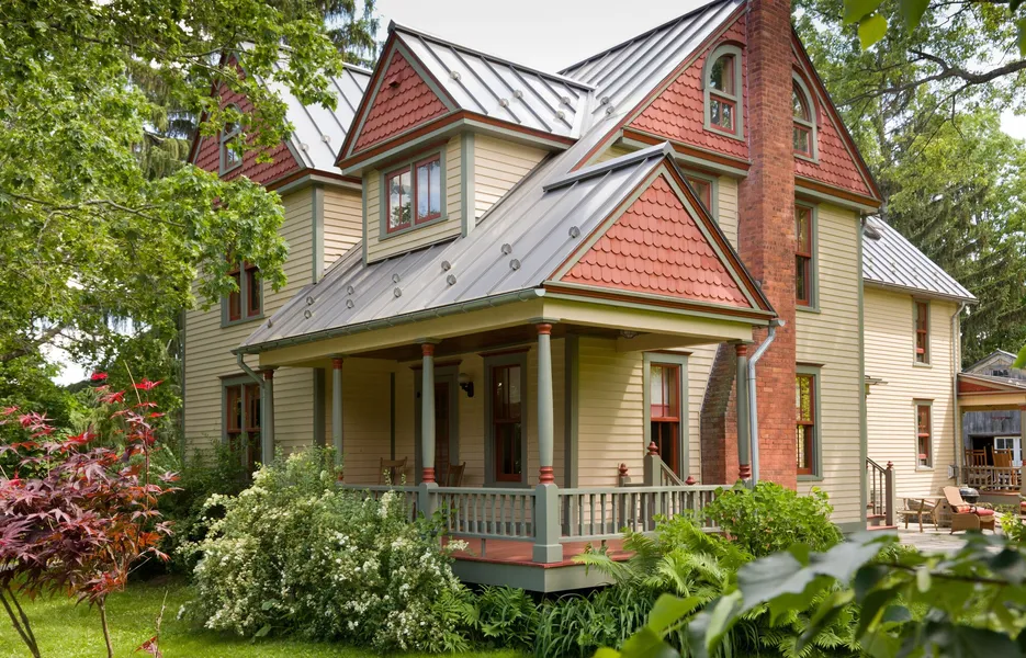 Gothic Eves Inn and Spa Bed and Breakfast hotel detail image 2