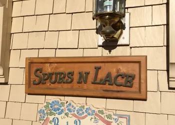 Spurs n Lace Bed & Breakfast Inn hotel thumbnail 8