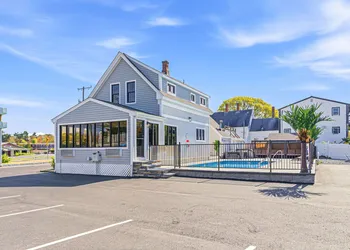 Dennis Port Surf Club (Boutique Hotel) hotel thumbnail 5