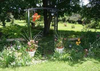 A Valley View Bed & Breakfast hotel thumbnail 5