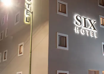 Six Hotel Guadalajara Expiatorio hotel thumbnail 3