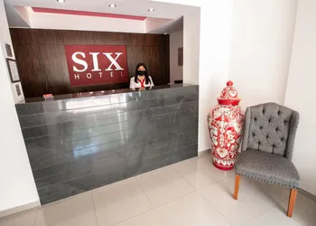 Six Hotel Guadalajara Expiatorio hotel thumbnail 6