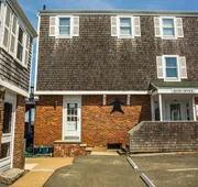 Bearskin Neck Motor Lodge hotel detail image 5