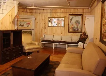 The Baseball Hotel hotel thumbnail 3