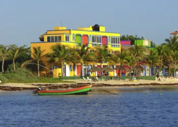 Del Sol Beachfront Hotel and Condos hotel thumbnail 3