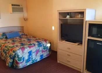 White Sands Motel hotel thumbnail 4