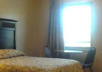 Loyalty Inn hotel thumbnail 3