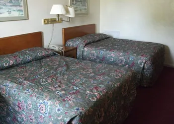 Loyalty Inn hotel thumbnail 5