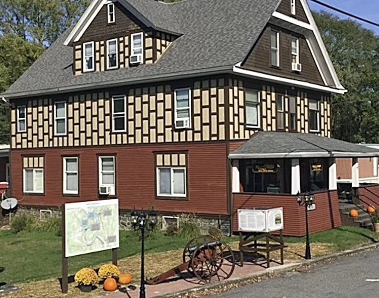 River House Lodge hotel detail image 2