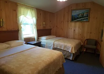 Sunnyside Motel & Cottages hotel thumbnail 8