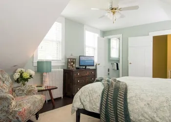 The Parsonage Inn hotel thumbnail 8