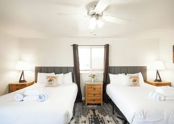 Trail Rider's Inn hotel thumbnail 5