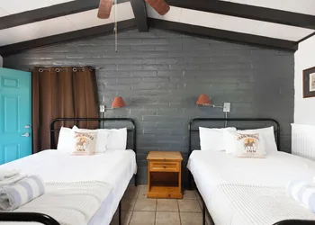 Trail Rider's Inn hotel thumbnail 7