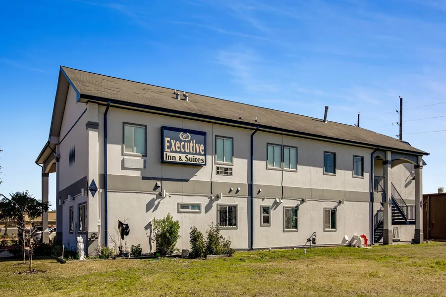 Executive Inn & Suites hotel detail image 2