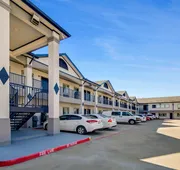 Executive Inn & Suites hotel detail image 3