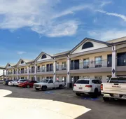 Executive Inn & Suites hotel detail image 4