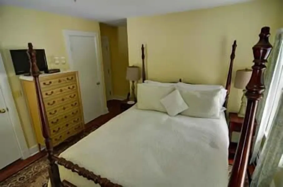 RiverWood Inn hotel detail image 6