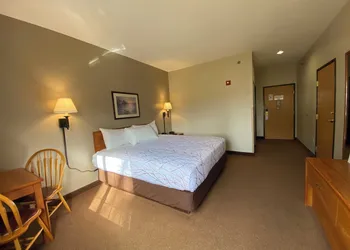Edmore Inn hotel thumbnail 6