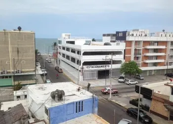 Hotel Maritimo hotel thumbnail 2