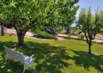 Le Chateau du Lac hotel thumbnail 4
