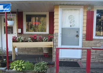 The New Elgin Motel hotel thumbnail 3