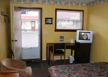 The New Elgin Motel hotel thumbnail 7