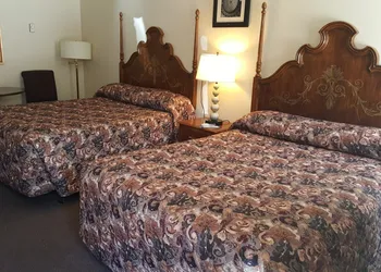 Amber Inn Motel hotel thumbnail 8