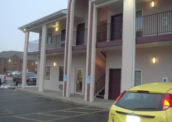 Townhouse Inn & Suites hotel thumbnail 2