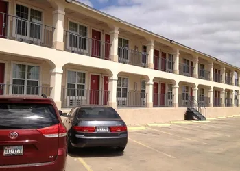 Villa West Inn hotel thumbnail 5