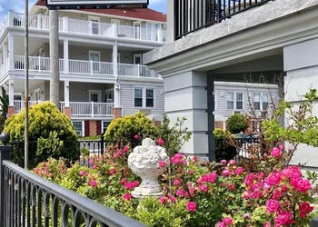 Ocean Manor Inn hotel thumbnail 4