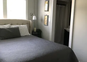 Ocean Manor Inn hotel thumbnail 8